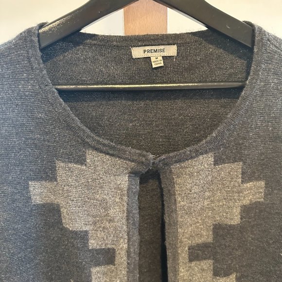 Premise - Women's Cardigan - Medium - Merino Wool - Picture 2 of 2